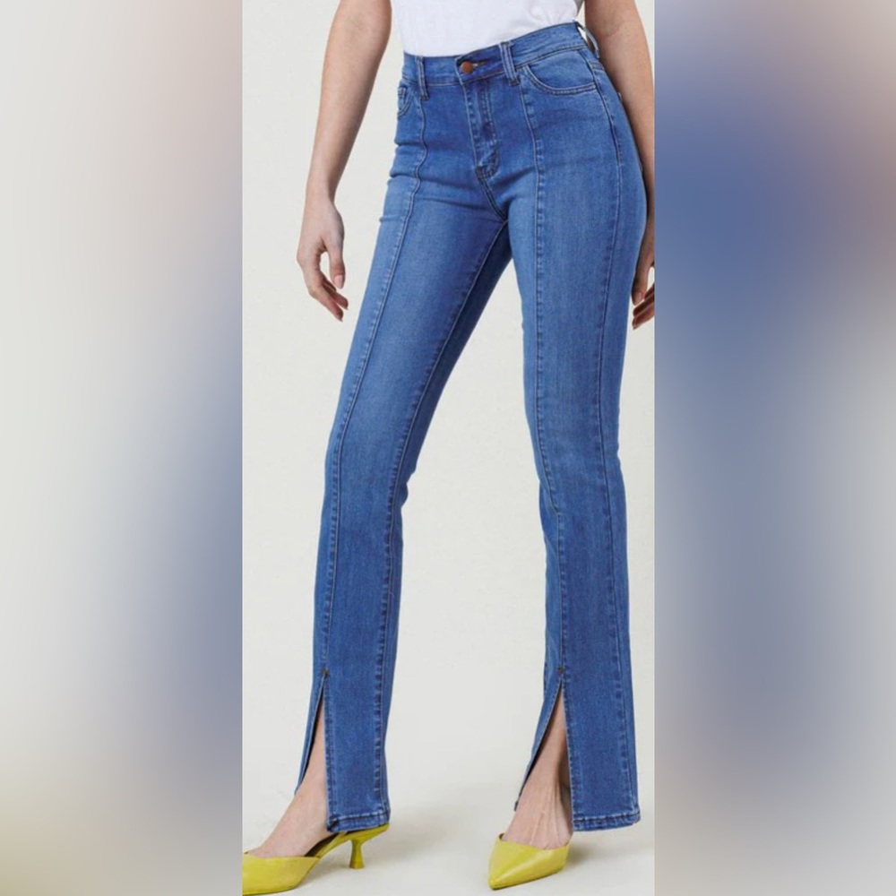 Flared jeans with front slit mid rise